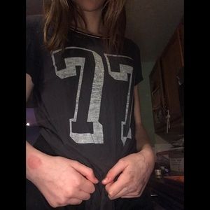 A soft and sexy tee-short sleeve